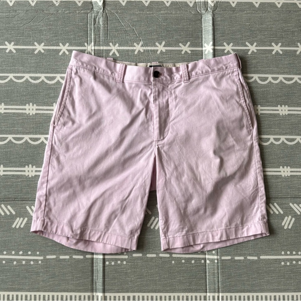 J. CREW 9”‎ inseam light pink men’s shorts. Size 34